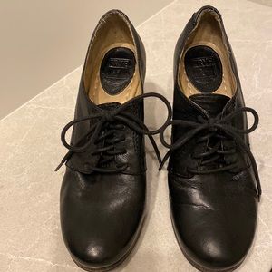 Frye - Oxford Heeled Lace-up Shoes